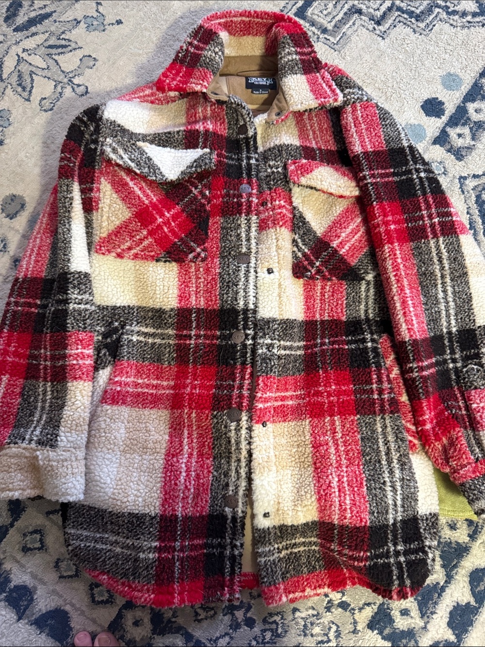 KEY Apparel Boulevard Sherpa Plaid Shacket Shirt Jacket Red Cream Small